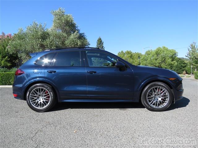 2014-porsche-cayenne-gts-168.jpg