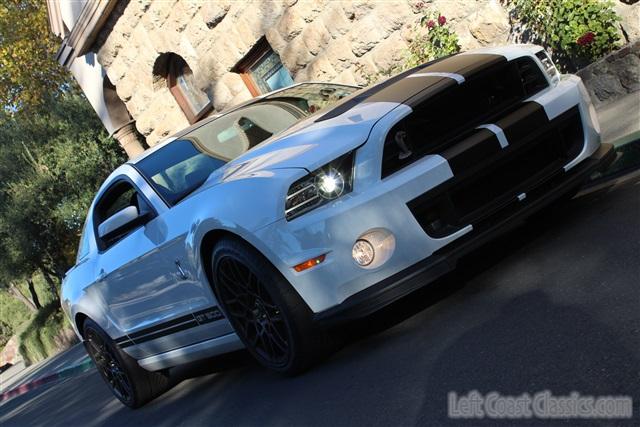 2014-mustang-shelby-gt500-041.jpg