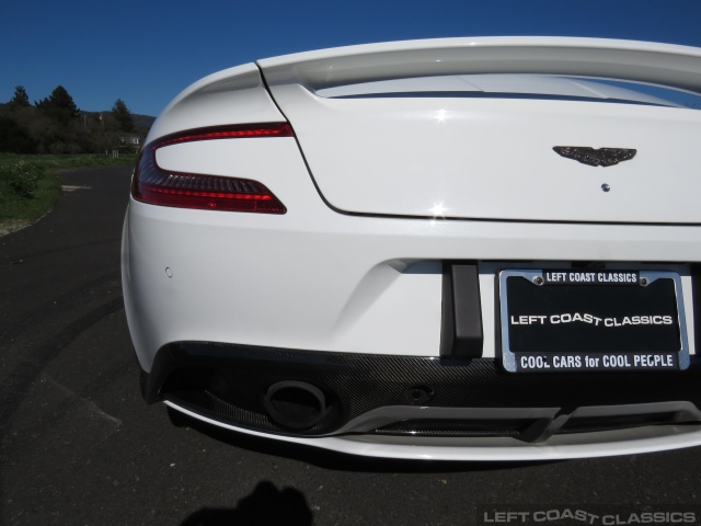 2015-aston-martin-vanquish-077.jpg