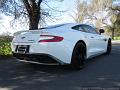 2015-aston-martin-vanquish-025