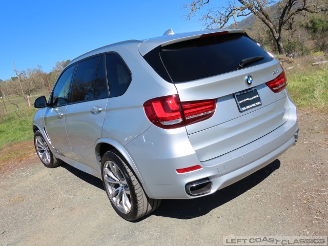 2017-bmw-x5-009.jpg