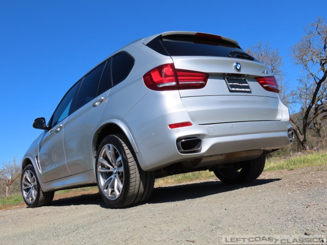 2017-bmw-x5-011.jpg