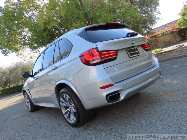 2017-bmw-x5-016.jpg