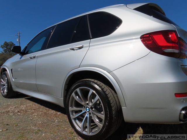 2017-bmw-x5-062.jpg