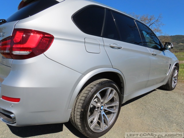 2017-bmw-x5-063.jpg