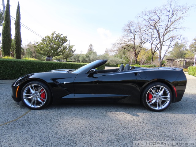 2017-chevrolet-corvette-z51-lt2-018.jpg