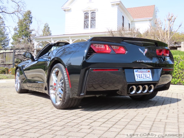 2017-chevrolet-corvette-z51-lt2-032.jpg