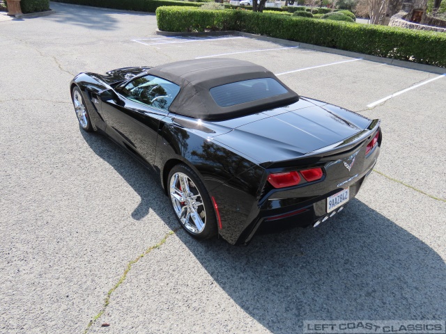 2017-chevrolet-corvette-z51-lt2-033.jpg