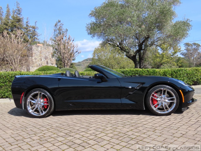 2017-chevrolet-corvette-z51-lt2-044.jpg