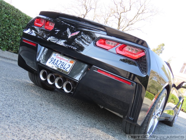 2017-chevrolet-corvette-z51-lt2-079.jpg