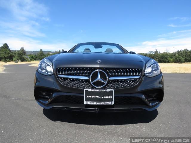 2019-mercedes-benz-amg-slc-43-001.jpg