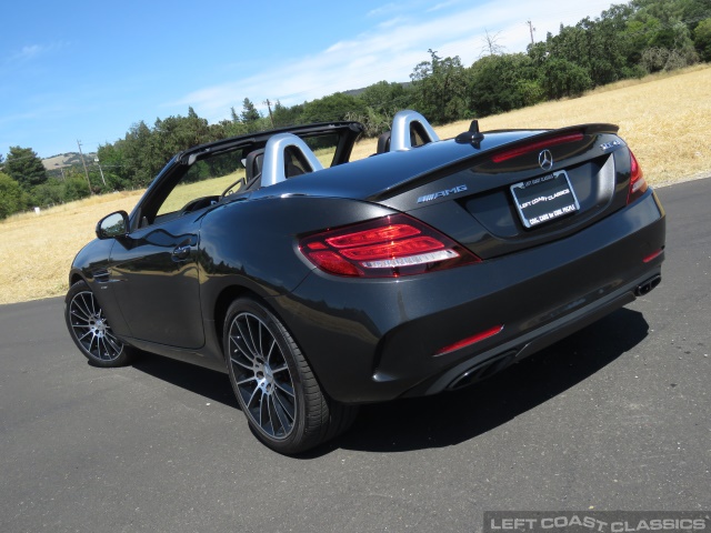 2019-mercedes-benz-amg-slc-43-019.jpg