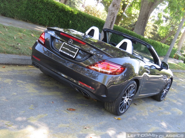 2019-mercedes-benz-amg-slc-43-029.jpg