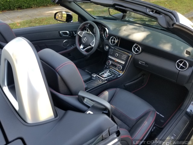 2019-mercedes-benz-amg-slc-43-118.jpg