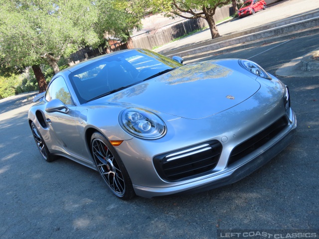 2019-porsche-911-turbo-026.jpg